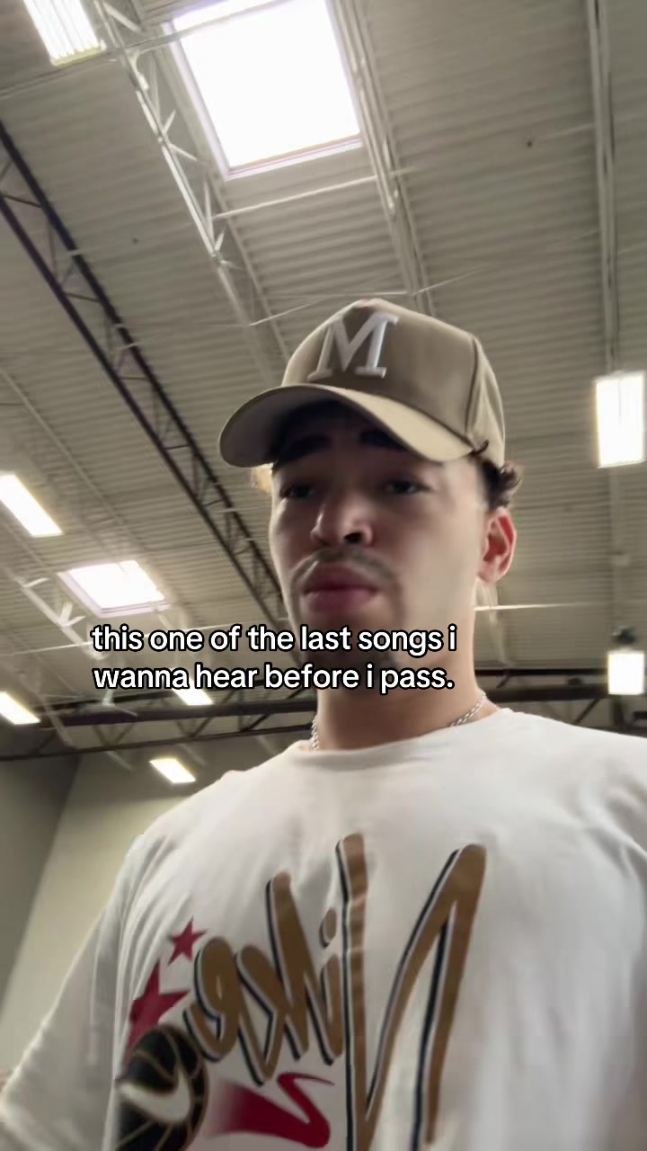 @ant🫯