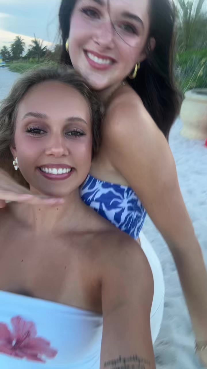 @Liv💛💛