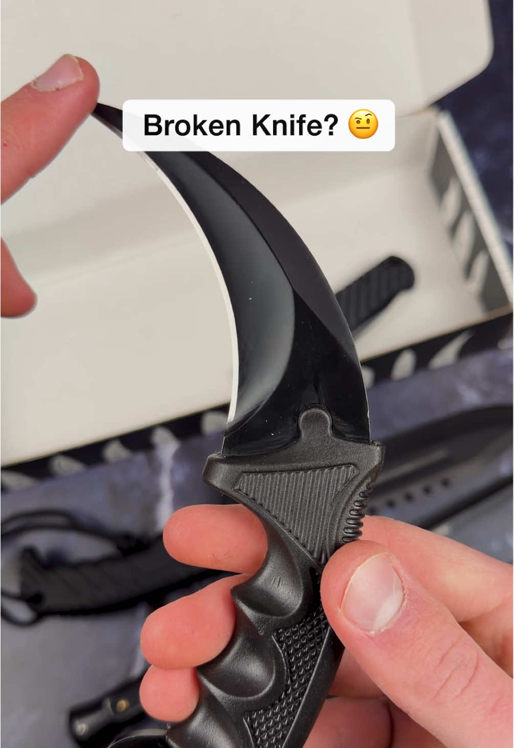 @mysteryknives_