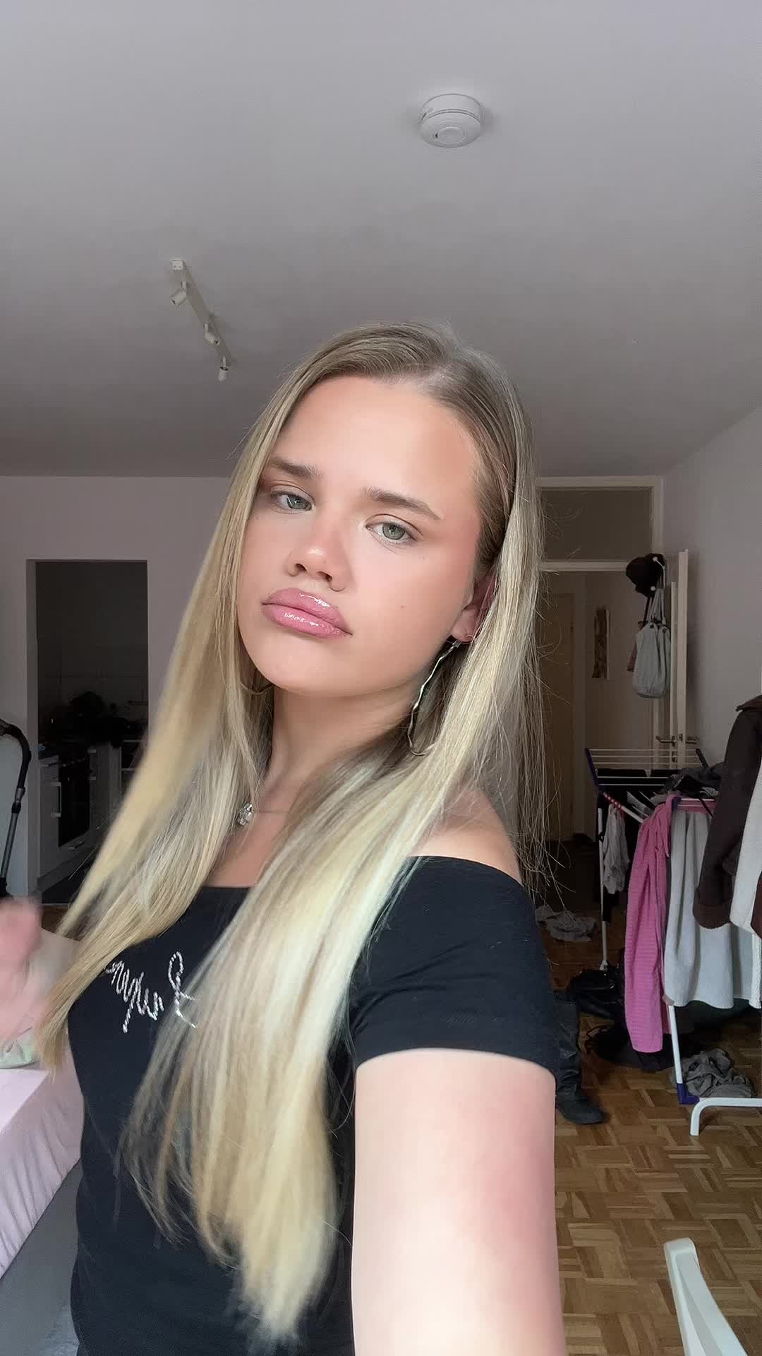 @nina