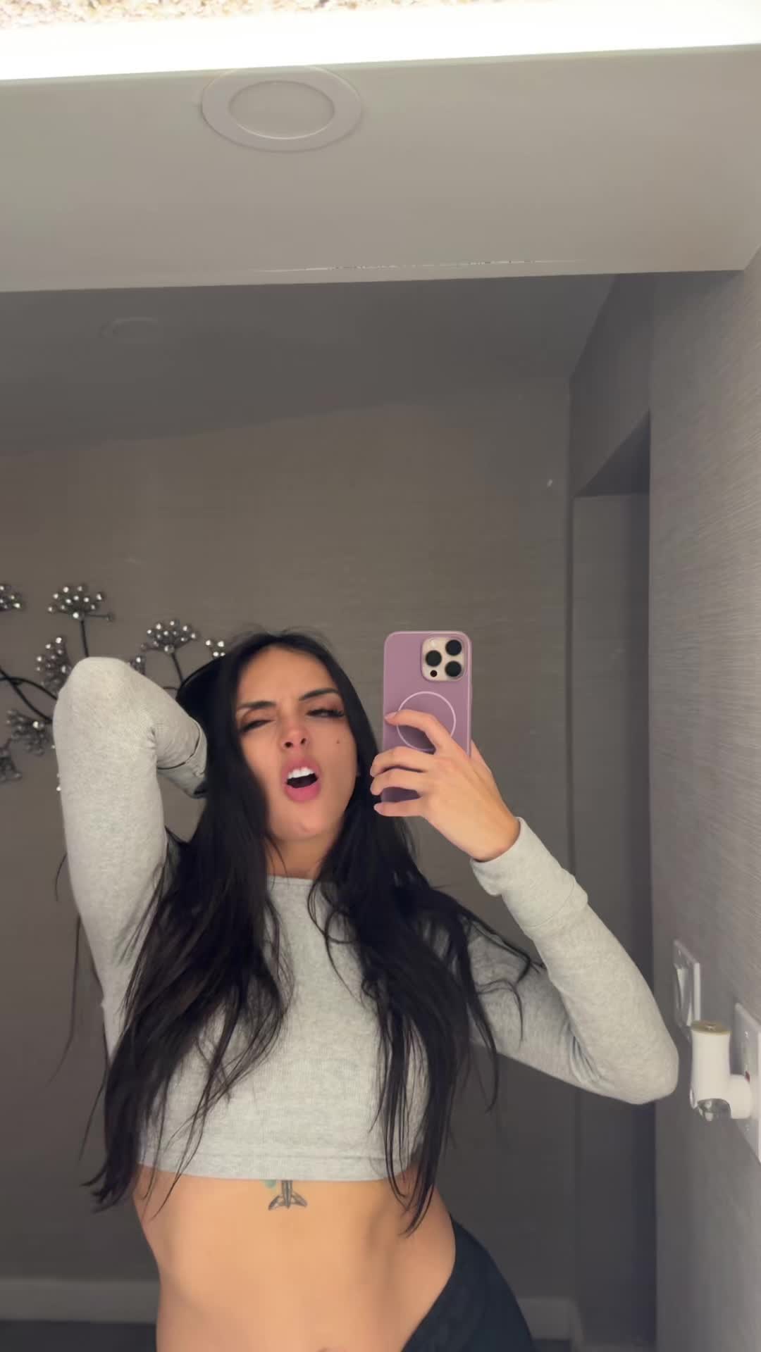 @jakquianaa