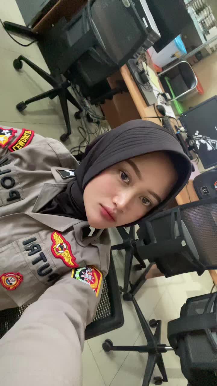 @Putriii