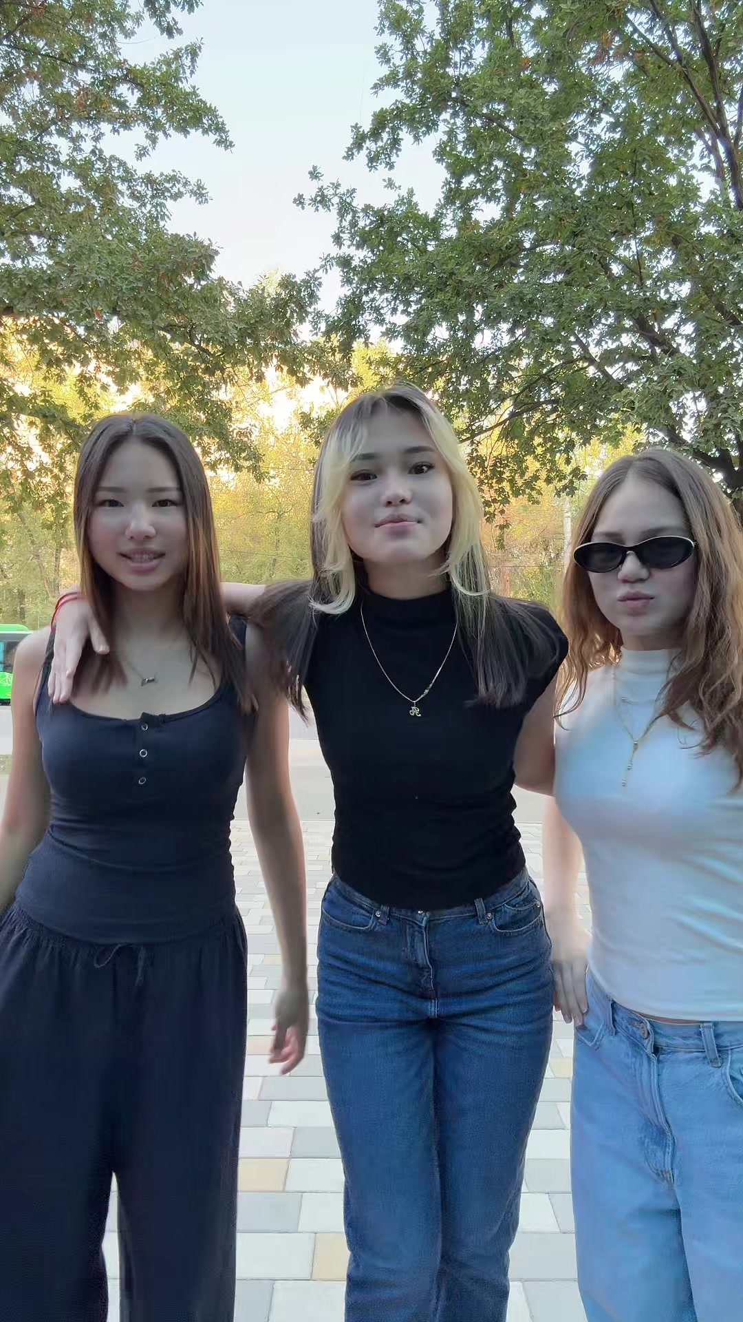 @айшуня