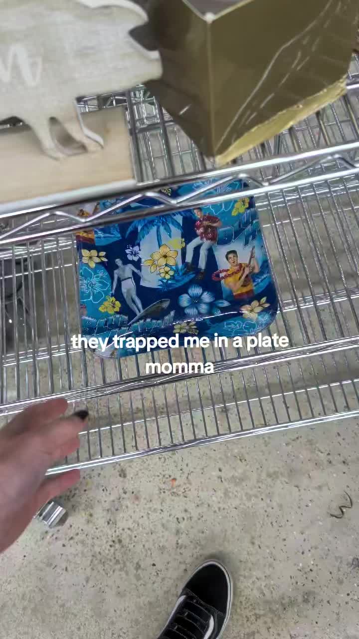 @🪦𝕷𝖊𝖊🪦