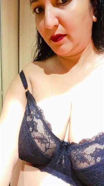 @👙 queen 👙 Sujata 👙