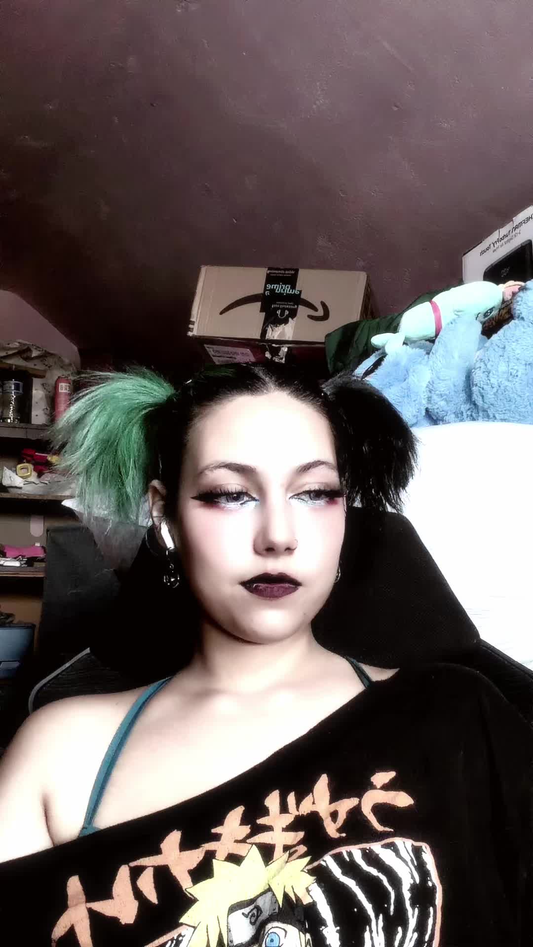 @Goth_latina