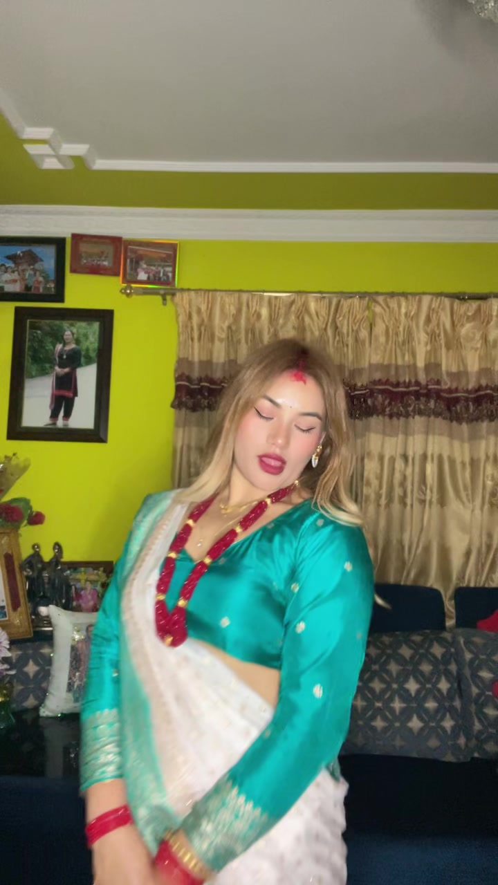 @Shreeya🦋