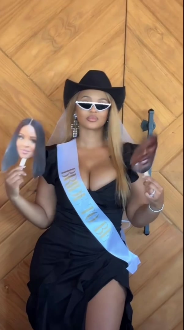 @SelenaJohnson