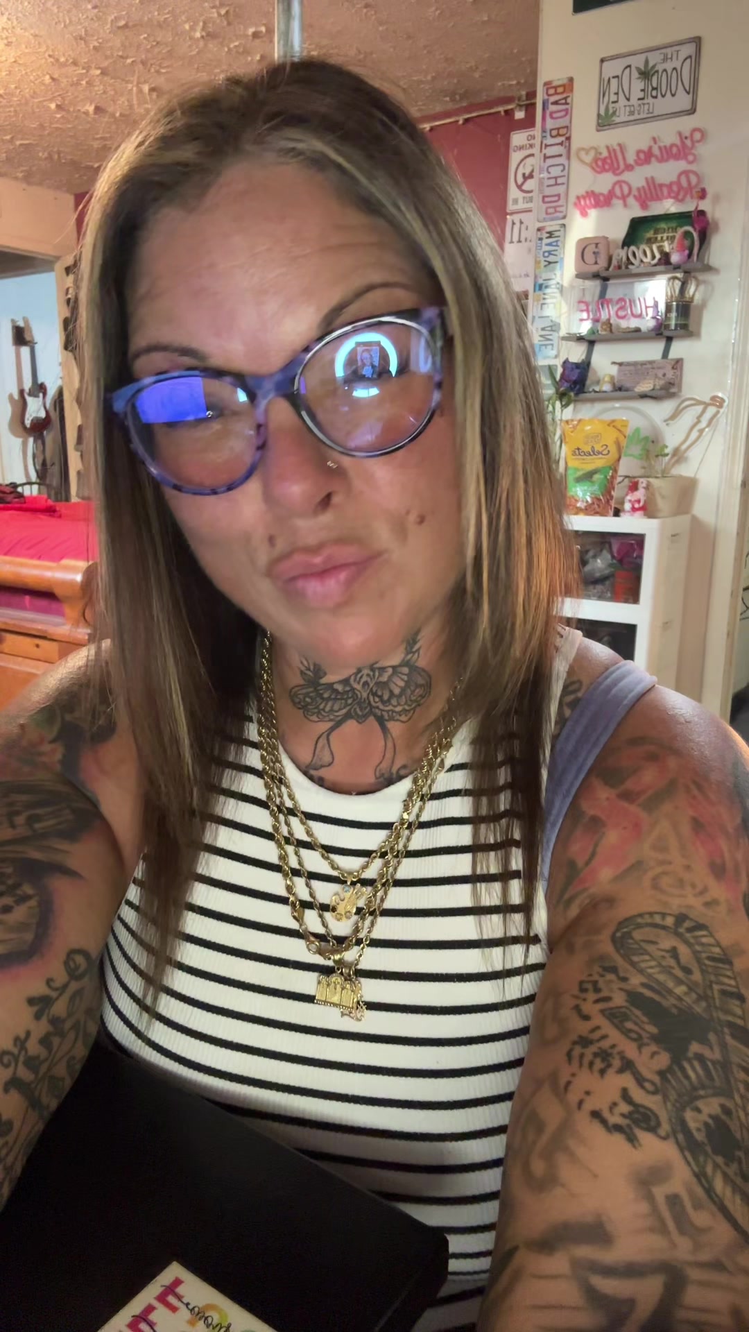 @Tattedstonermom🫧🤞🏼