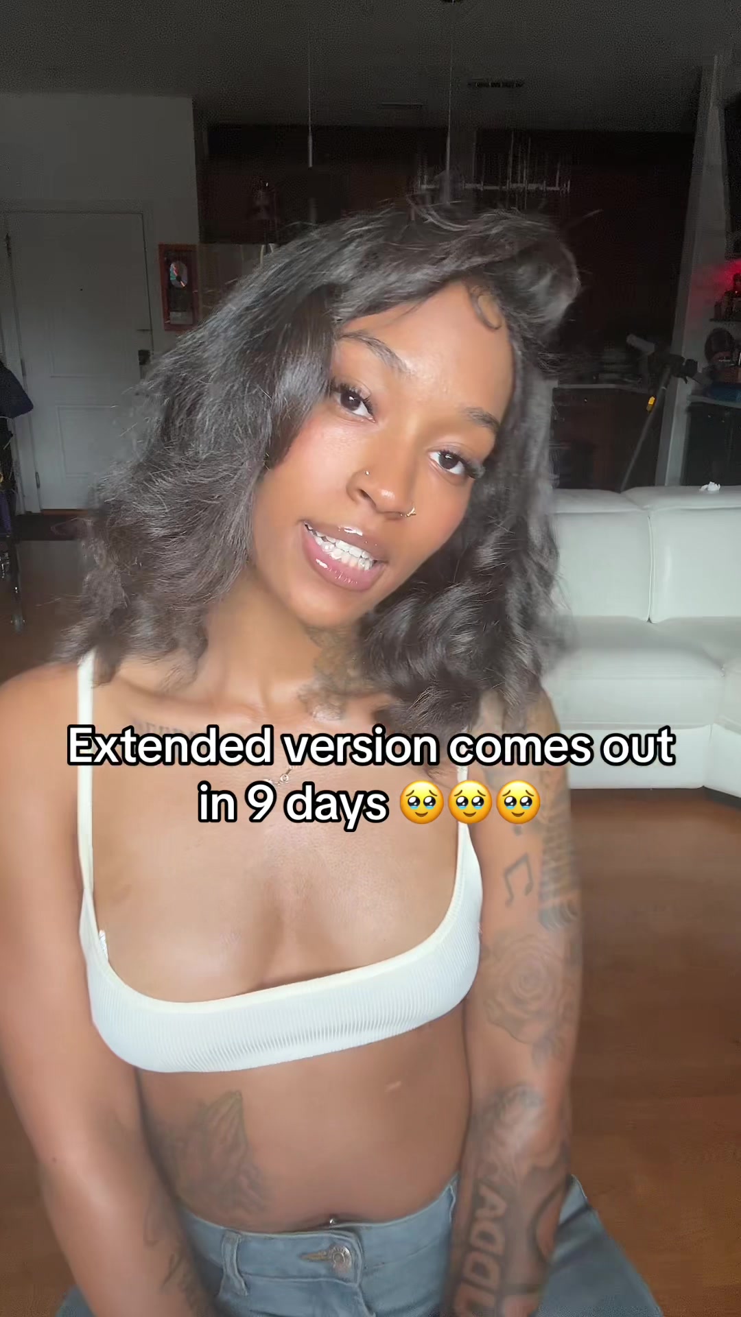 @QUI