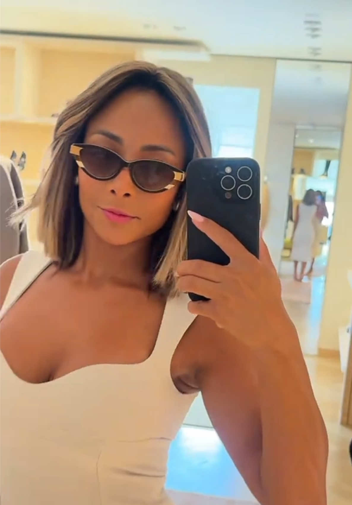 @hellemalaquias