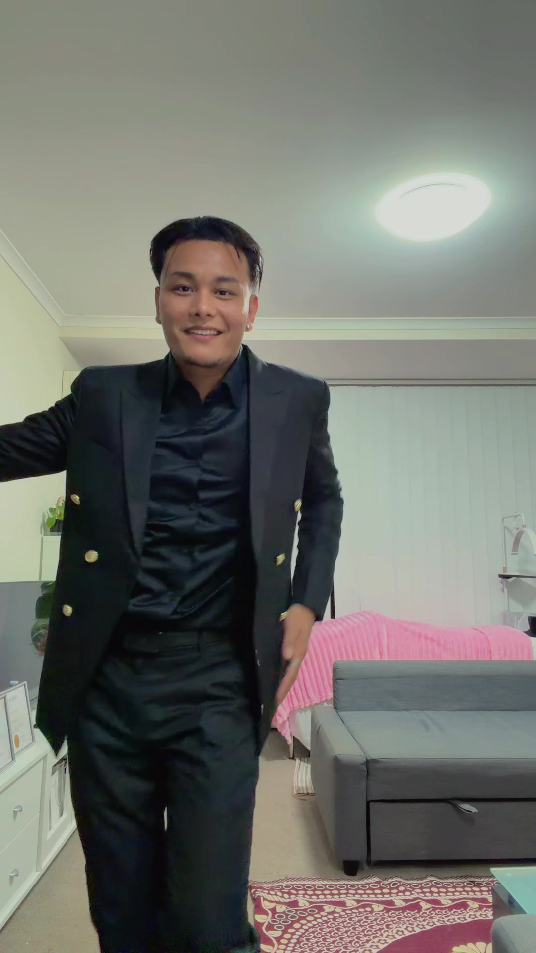 @Mr.Who?🇳🇵🇦🇺