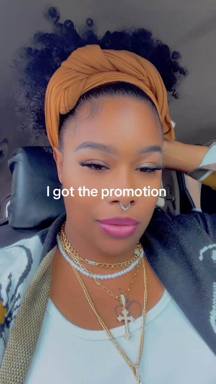 @Evillynn30 😈🤟🏽🖤💚