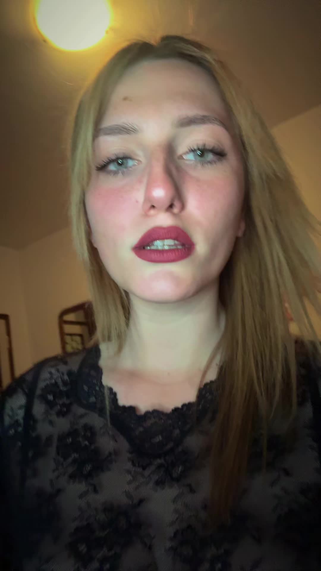 @lakinkyviki