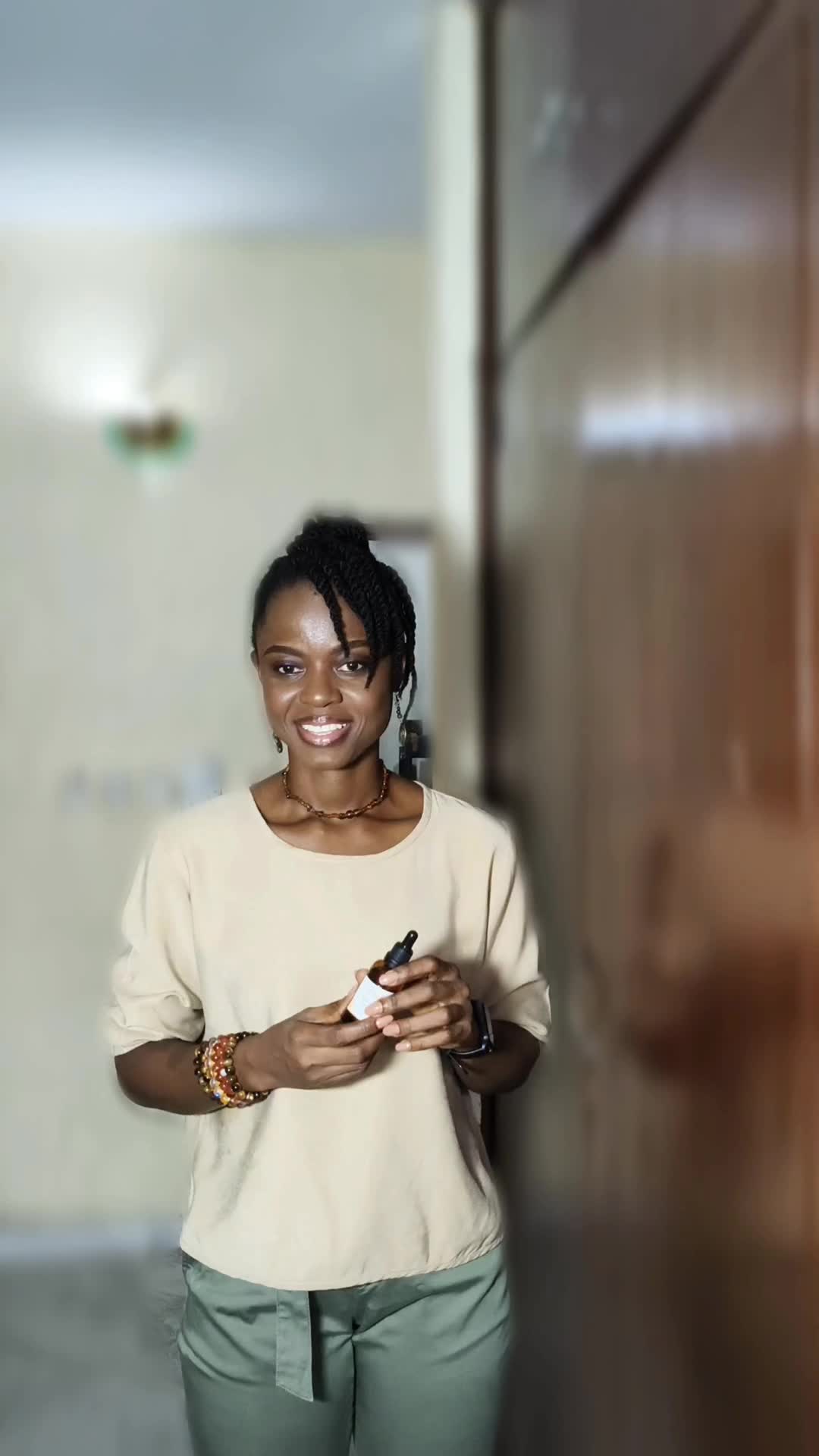 @Ahugowoman