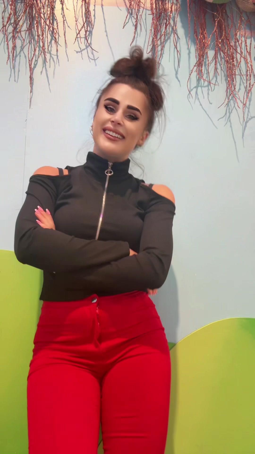 @Dorina HAPPY 🤪
