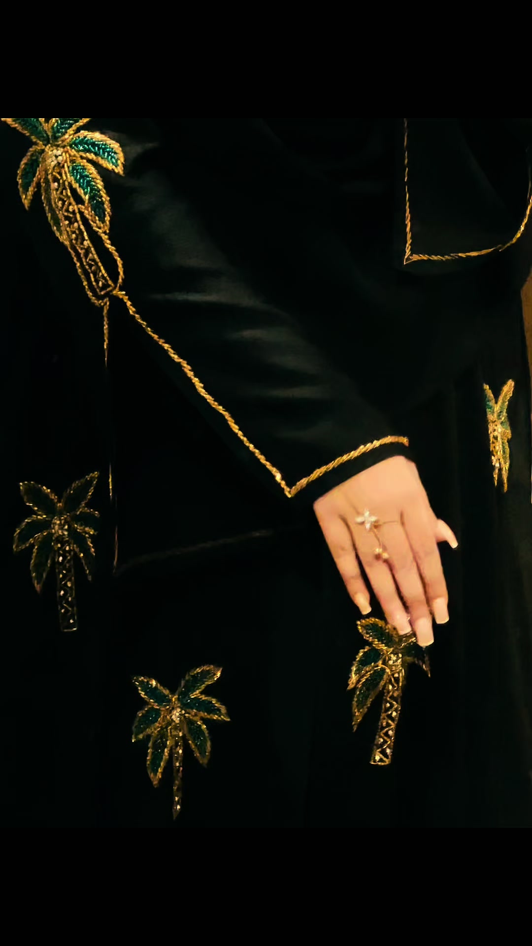 @𝓝𝓲𝓳𝓱𝓾 𝓜🦋