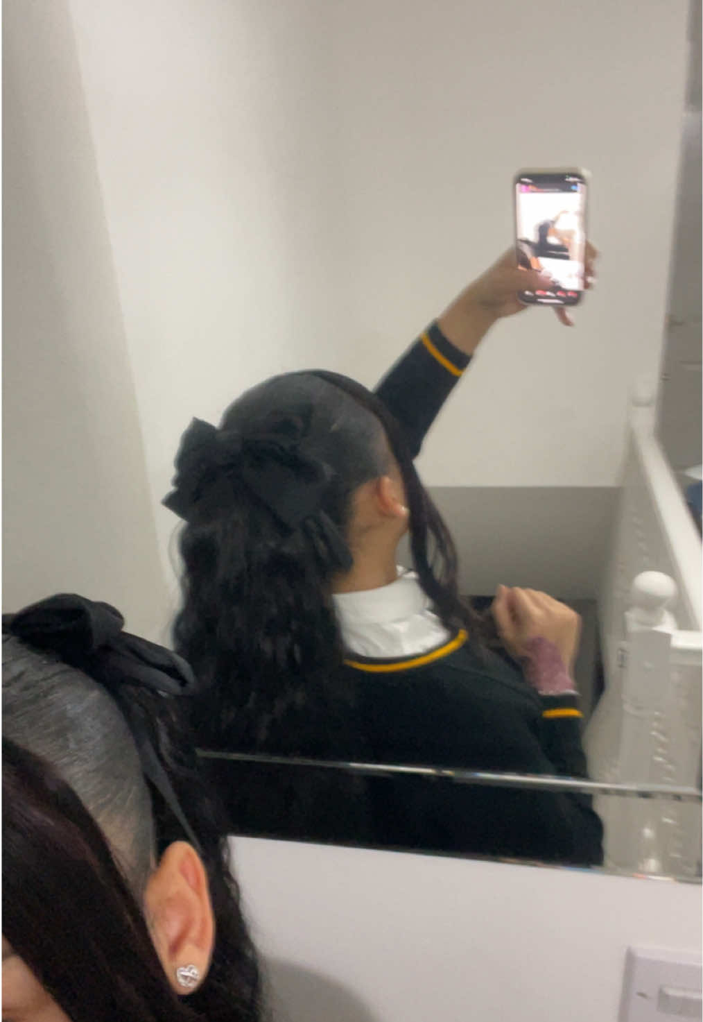 @️