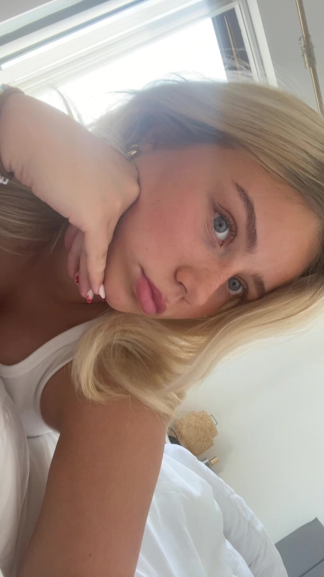 @victoriacromie_