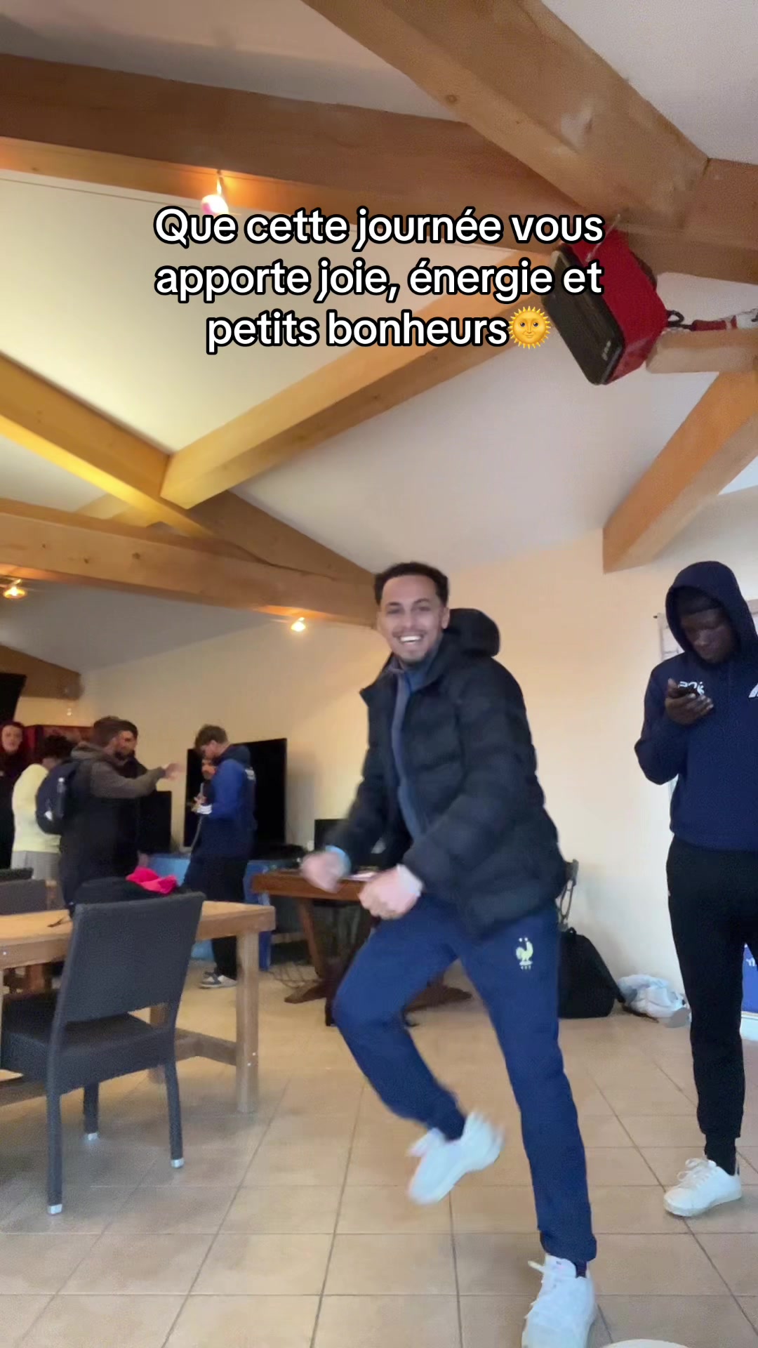 @Monsieur Soleil🌞