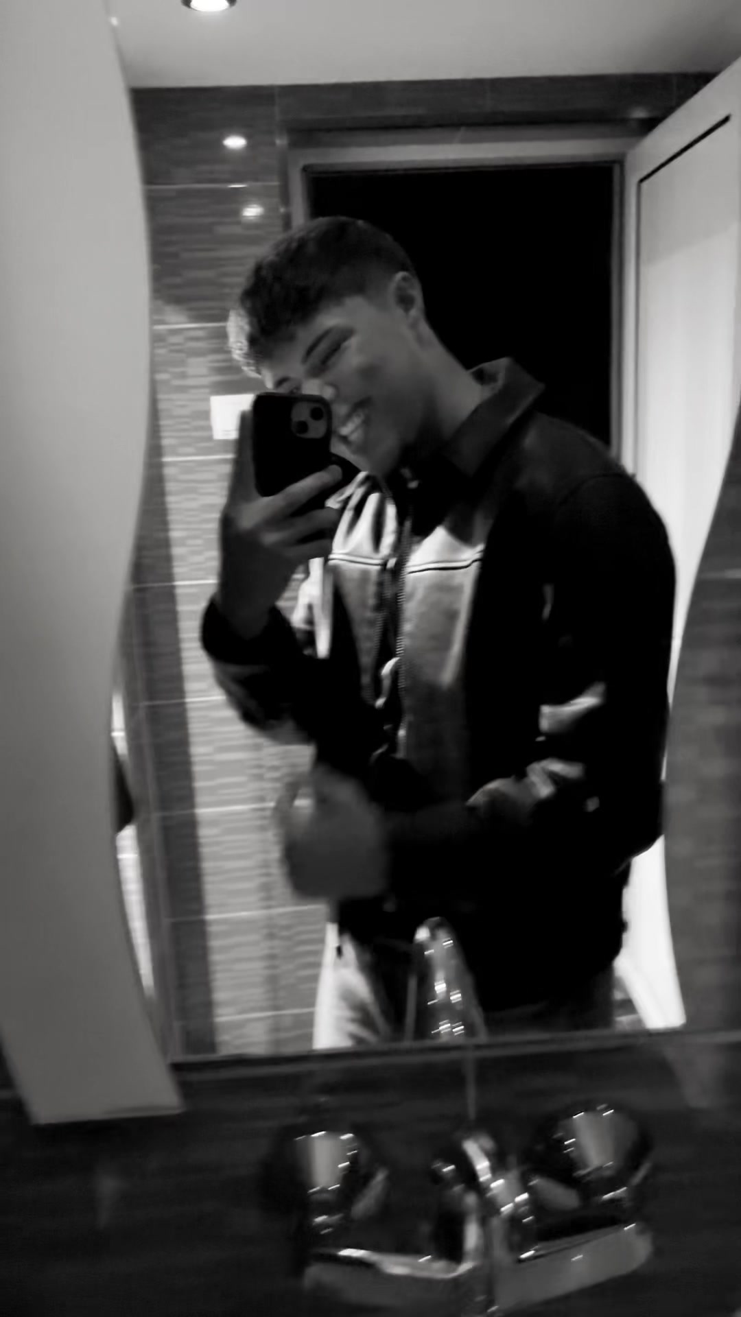 @Silvestyrrm