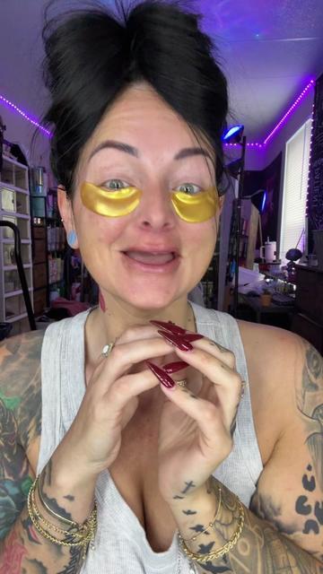 @To0thlessQueen💋