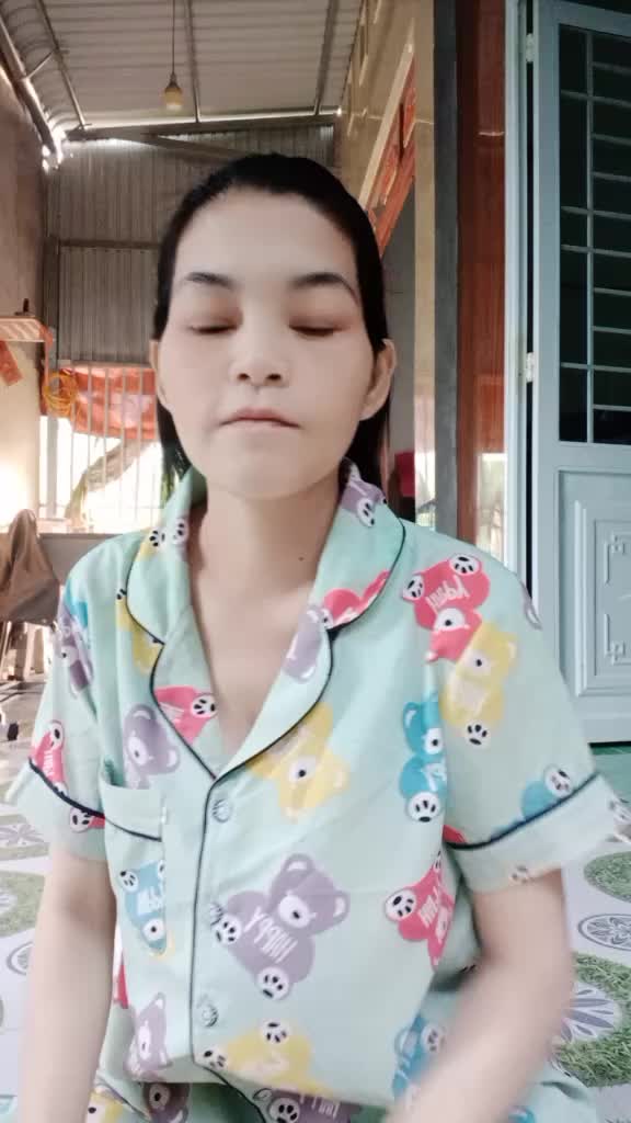 @Nguyễn Nh&iacute;1990