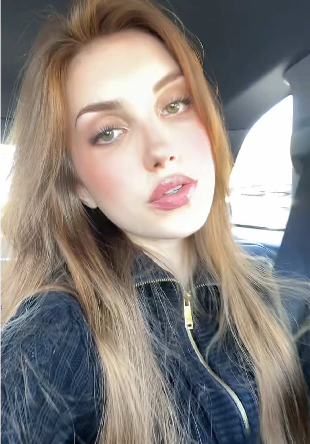 @Chlo&eacute;