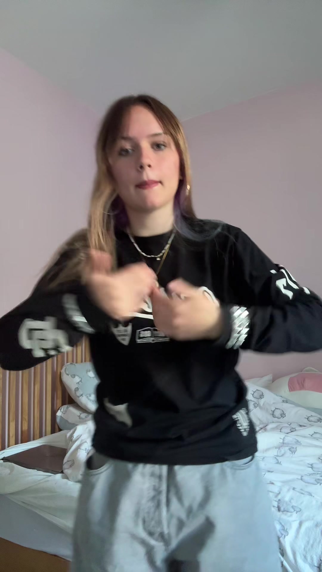 @cheazy_beans