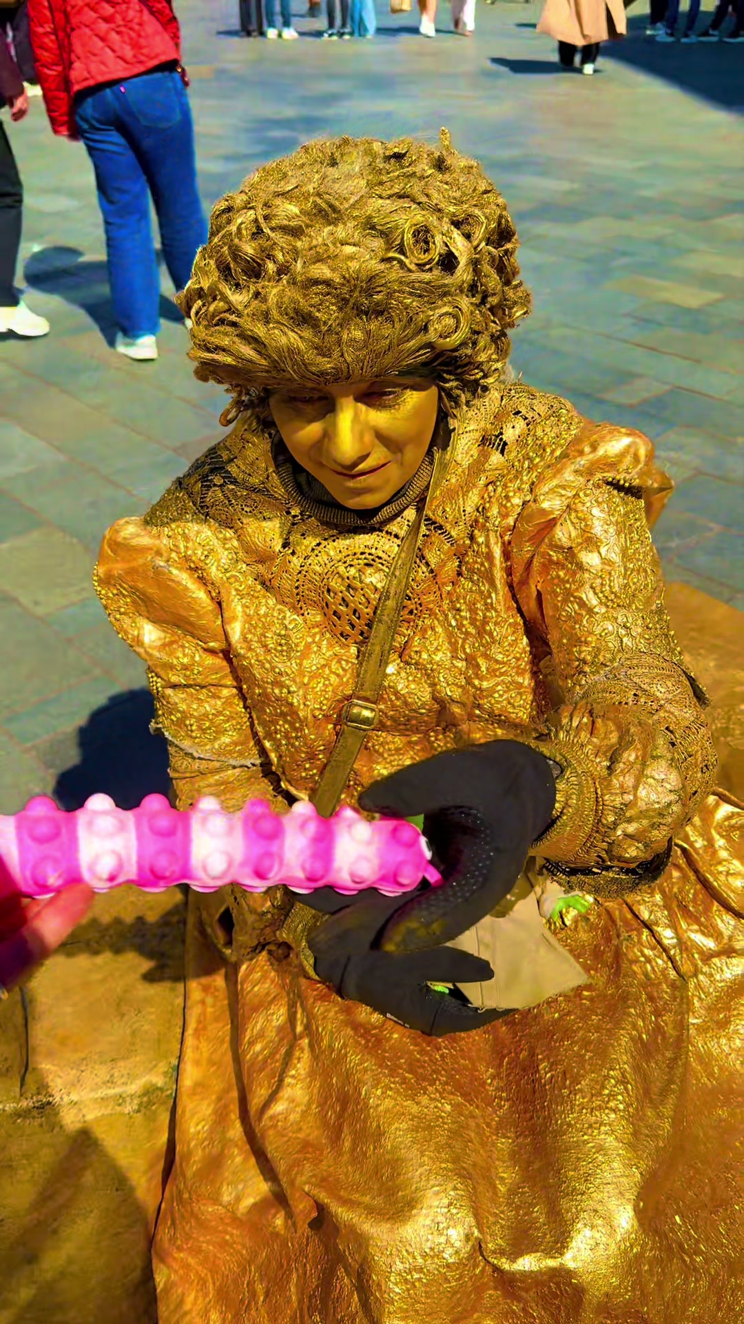 @Gold Lady / Main Character