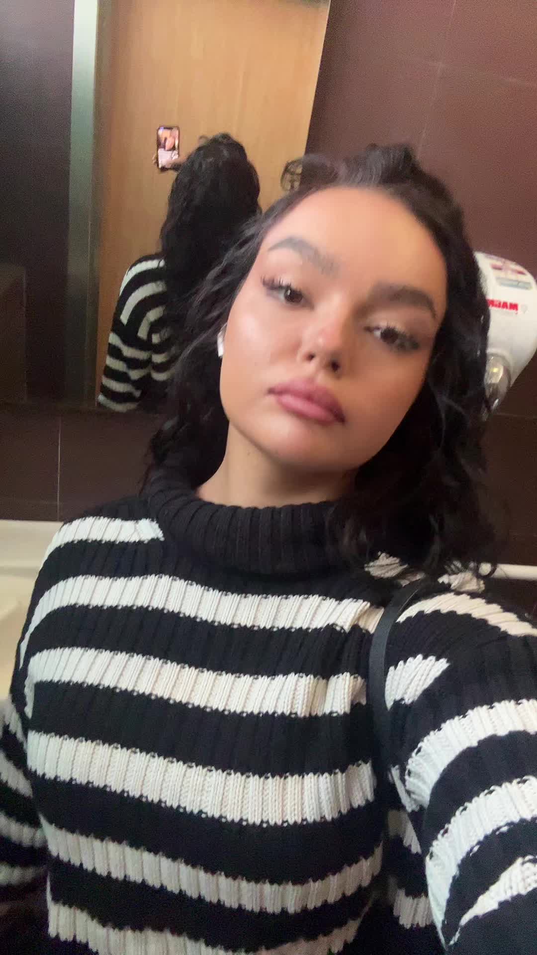 @Lara ♡
