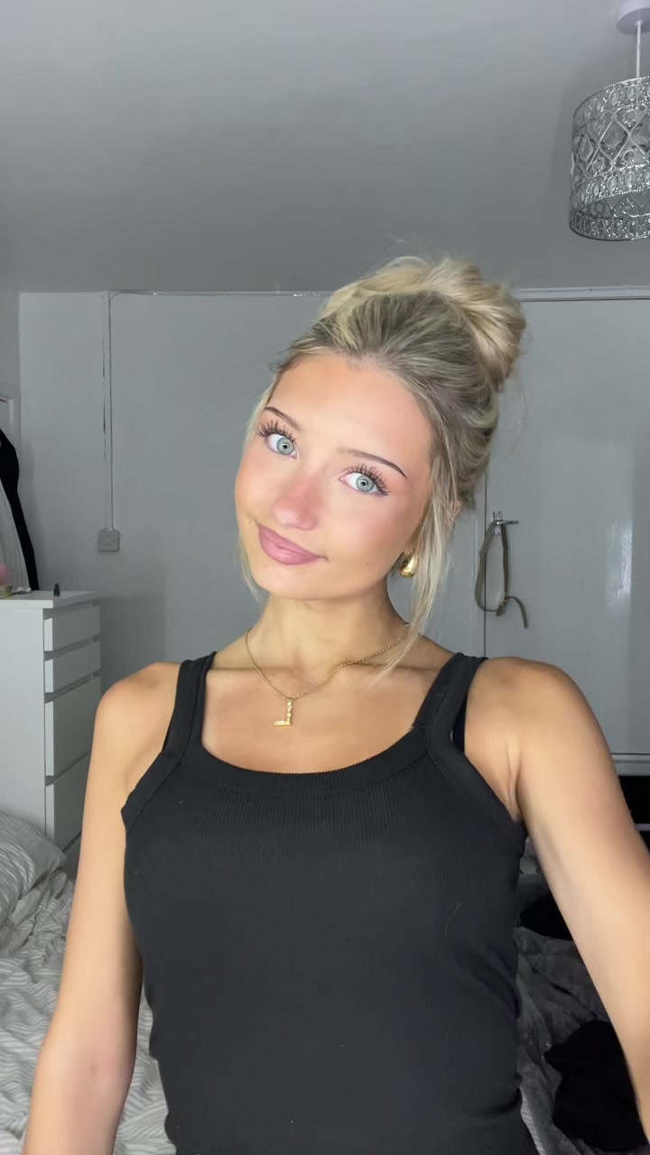 @𝐋
