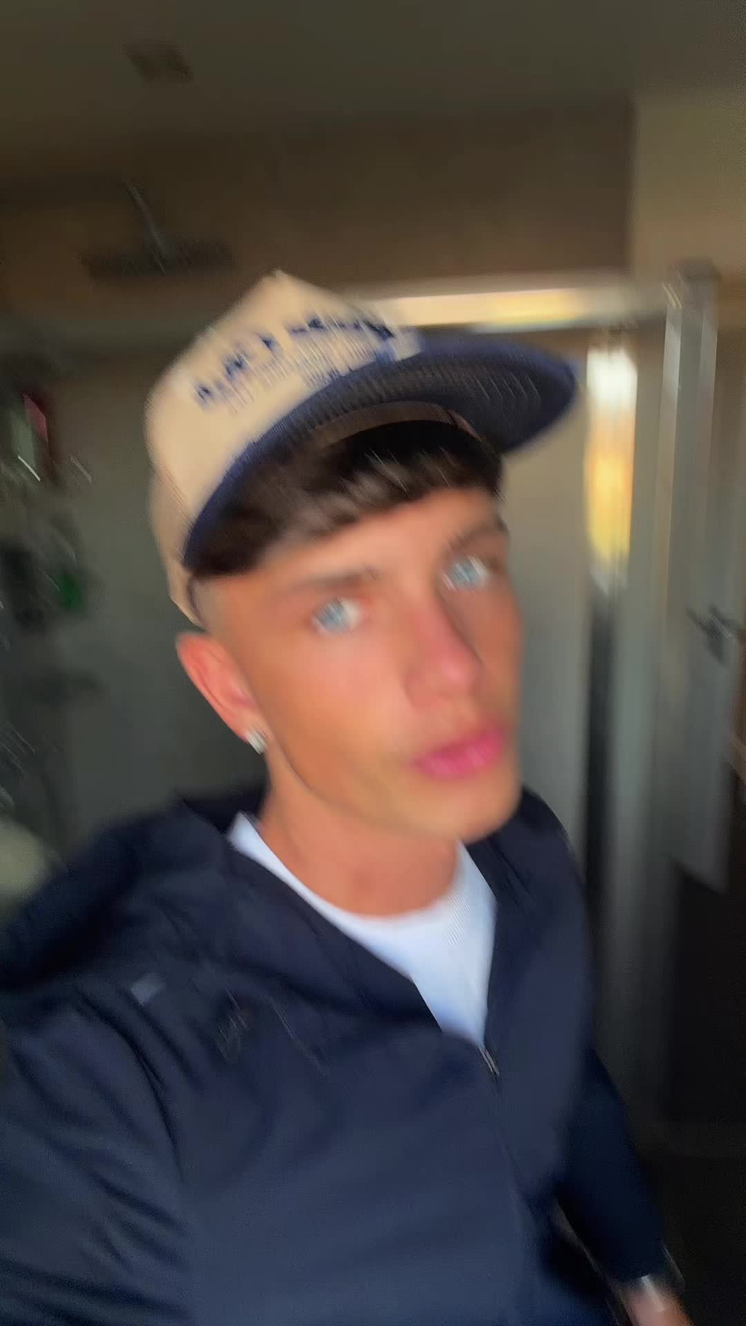 @dannymil_