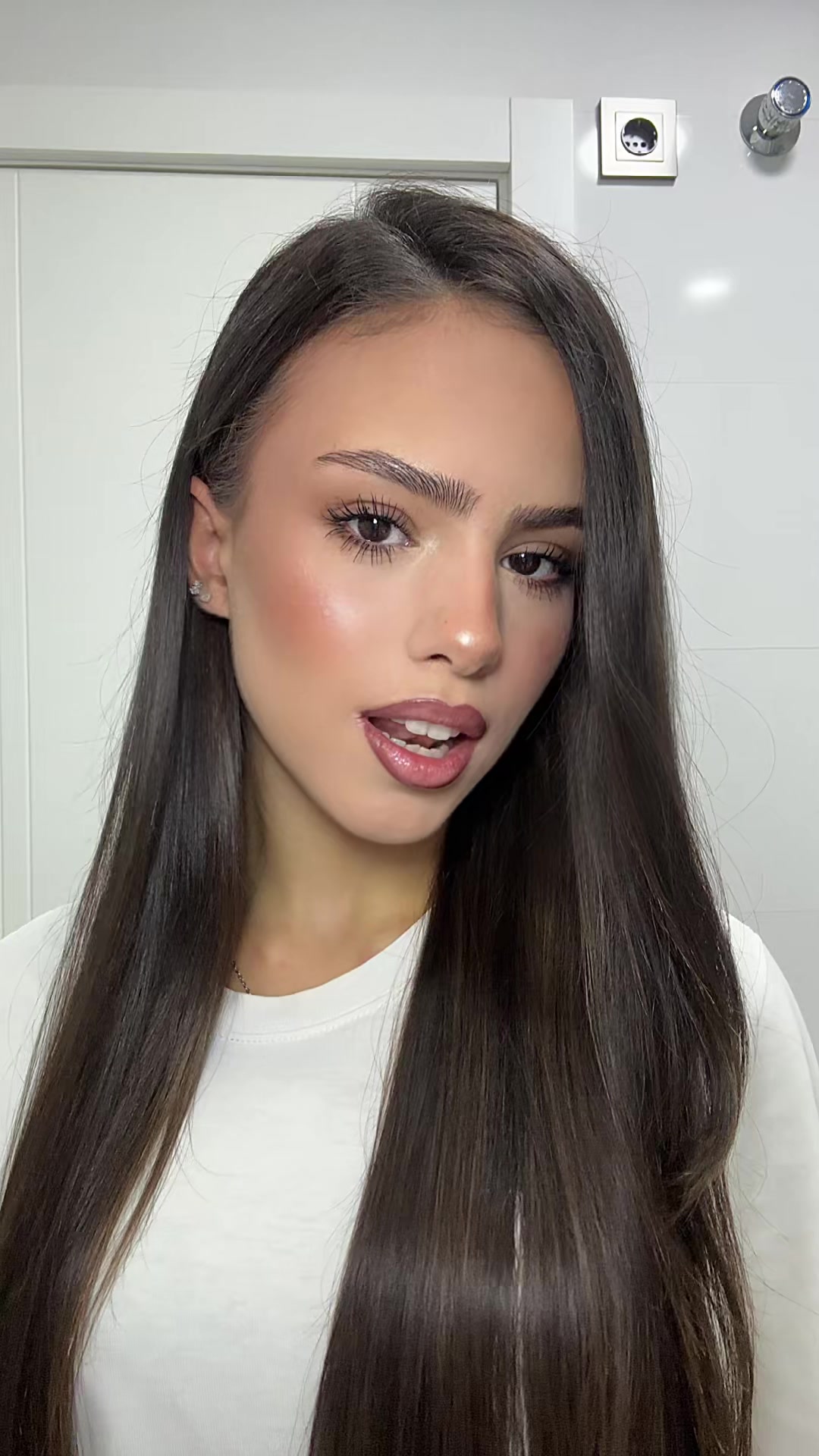 @𝐒𝐢𝐥𝐯𝐢𝐚🌺