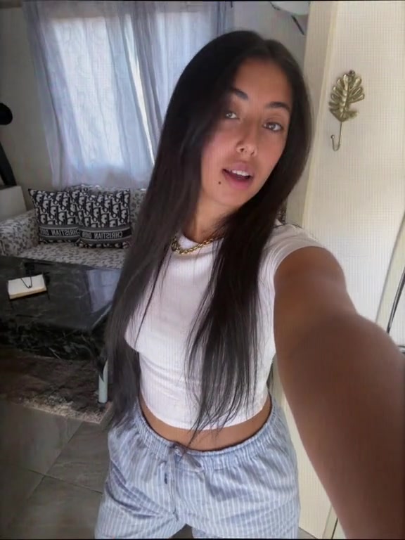 @♡𝓢𝓲𝓶𝓸𝓷𝓪♡