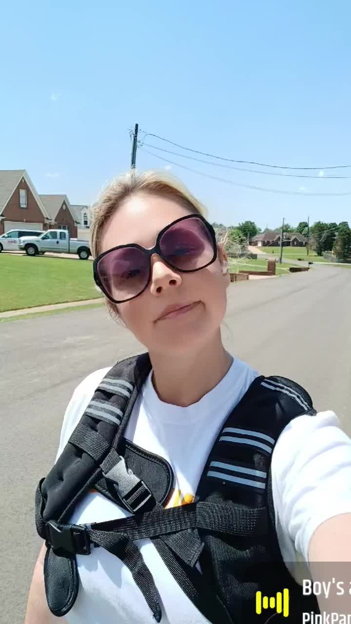 @hollyedot