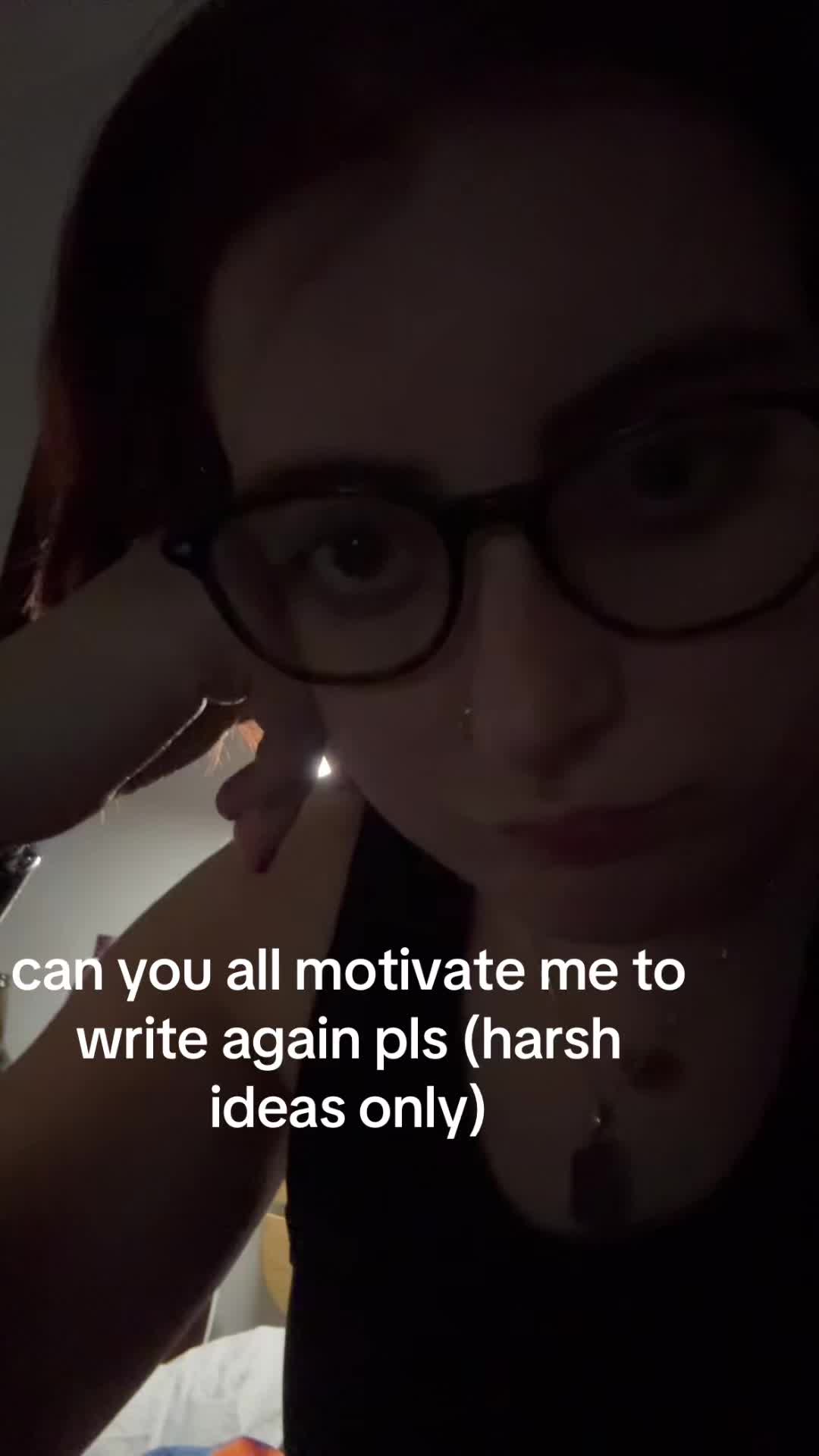 @Vicki | Fantasy Author✨📚