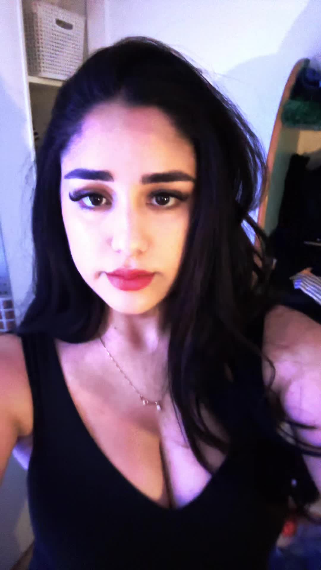 @Nesrine