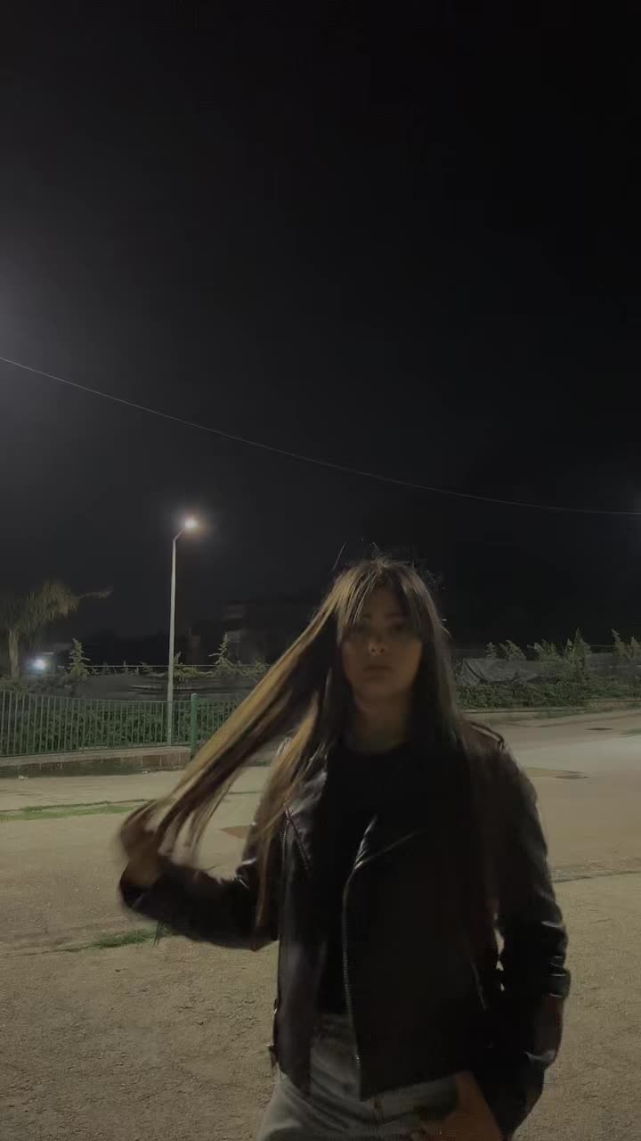@Rosy_09