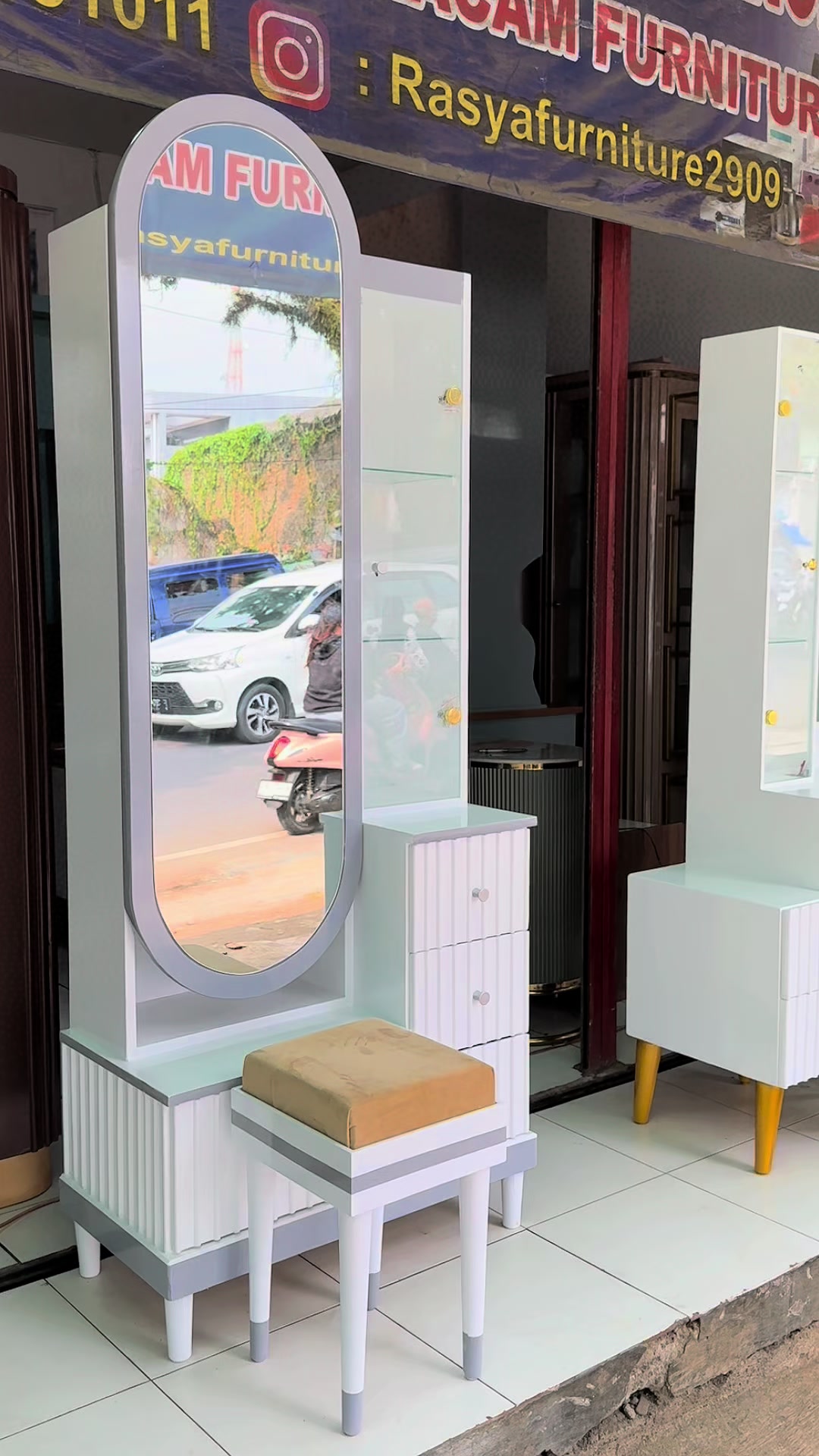 @Rasya Furniture2909