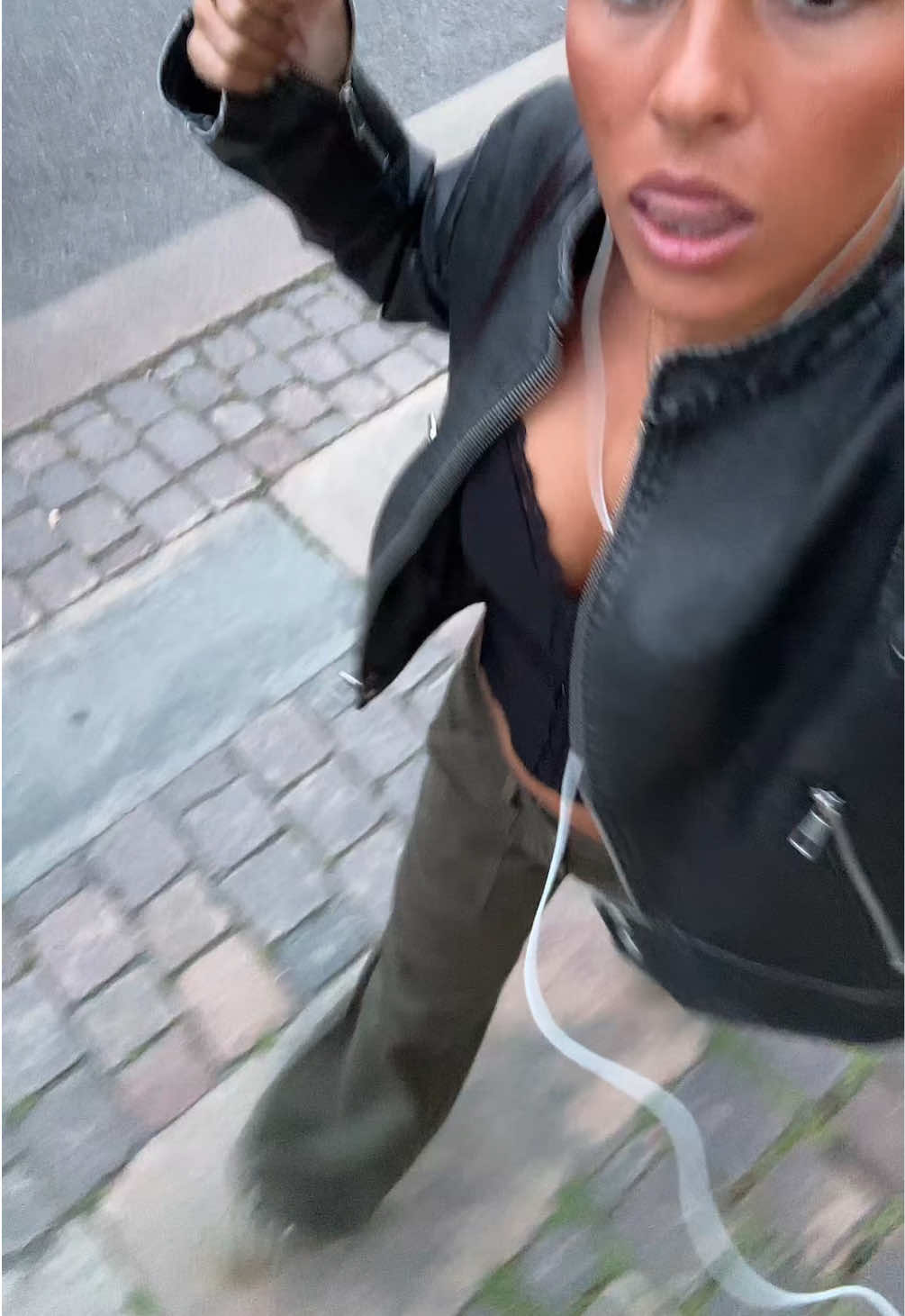 @erikawestling
