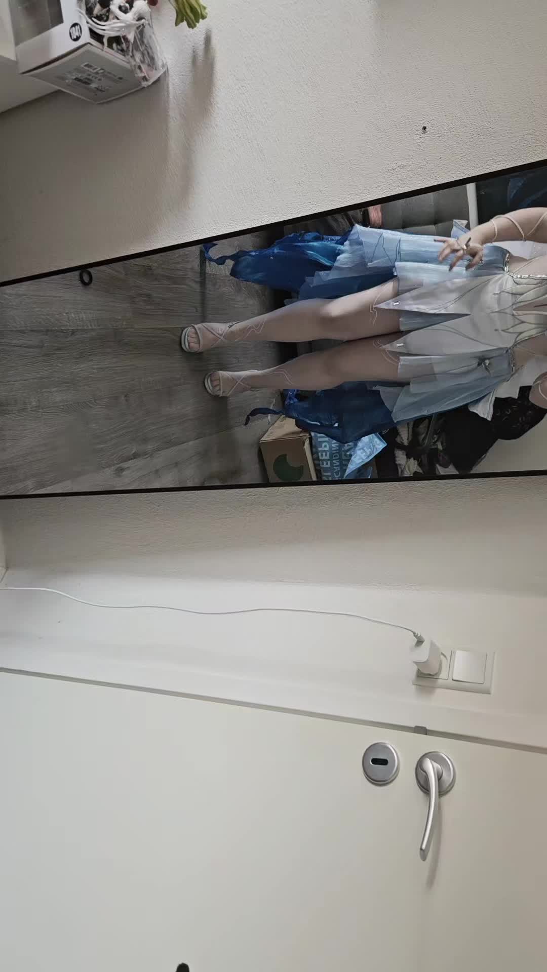 @~{Cc}~
