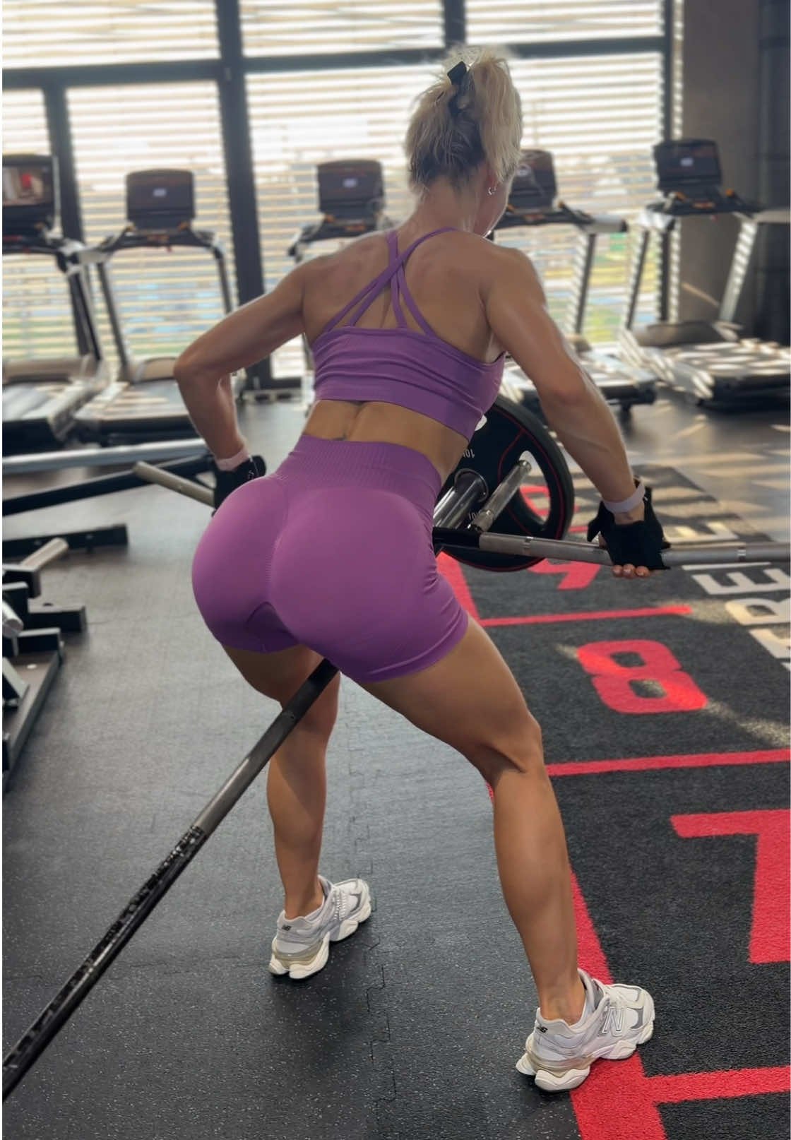 @Adriána