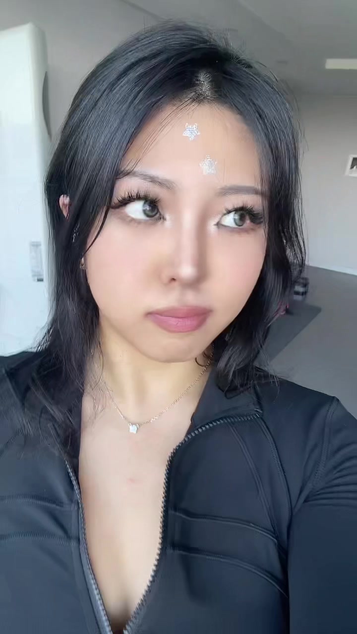 @Caila🖤