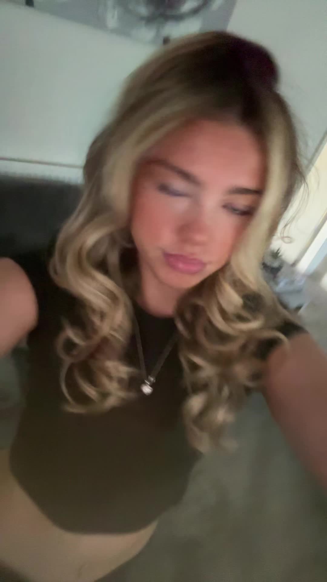 @lo