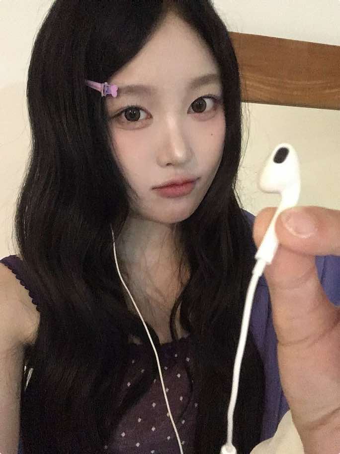 @✿ 𝗖𝗲𝗹𝗶𝗮 ❤︎‘𝘀 𝗡𝗮𝗼 !