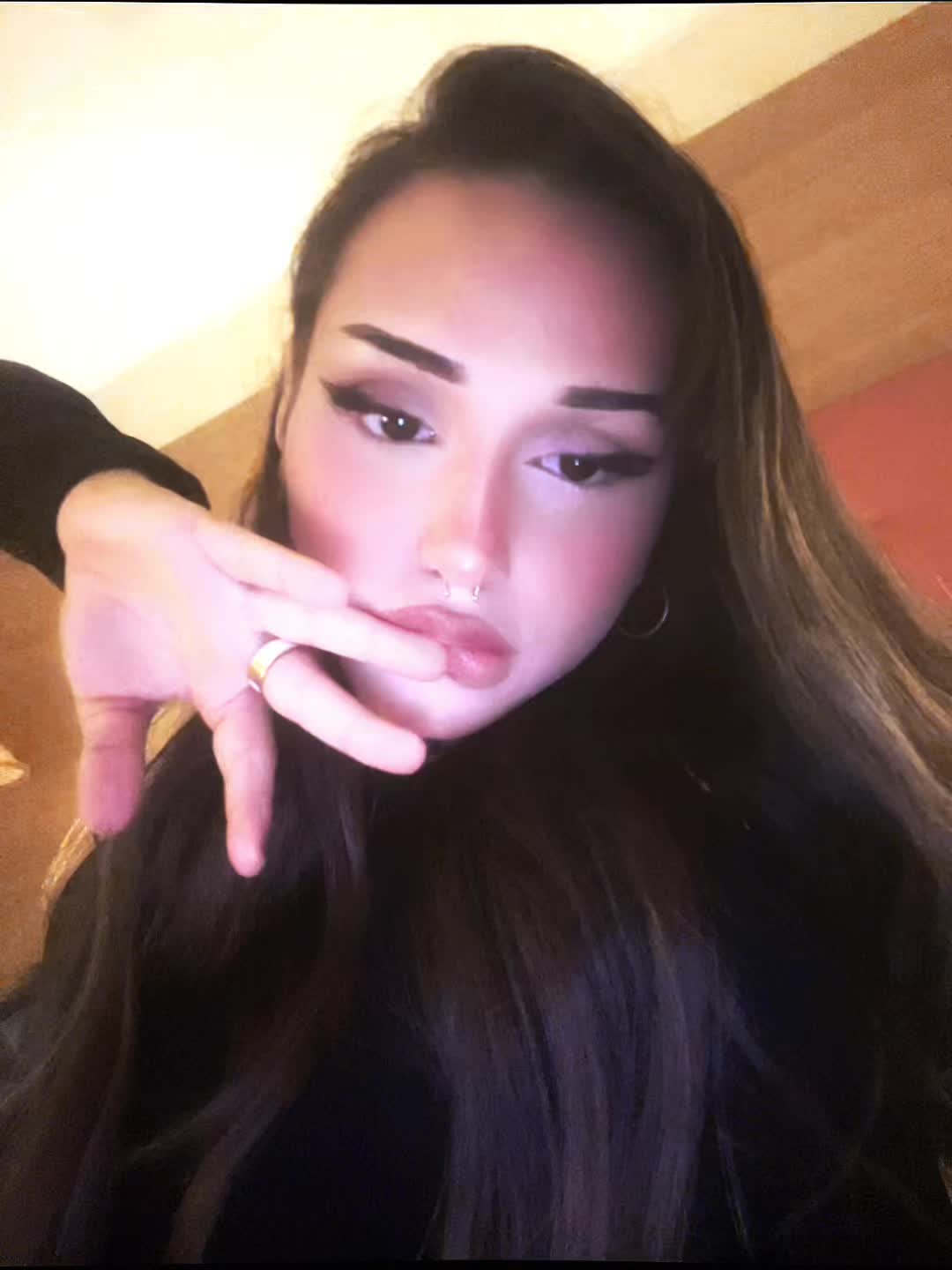 @aledolll