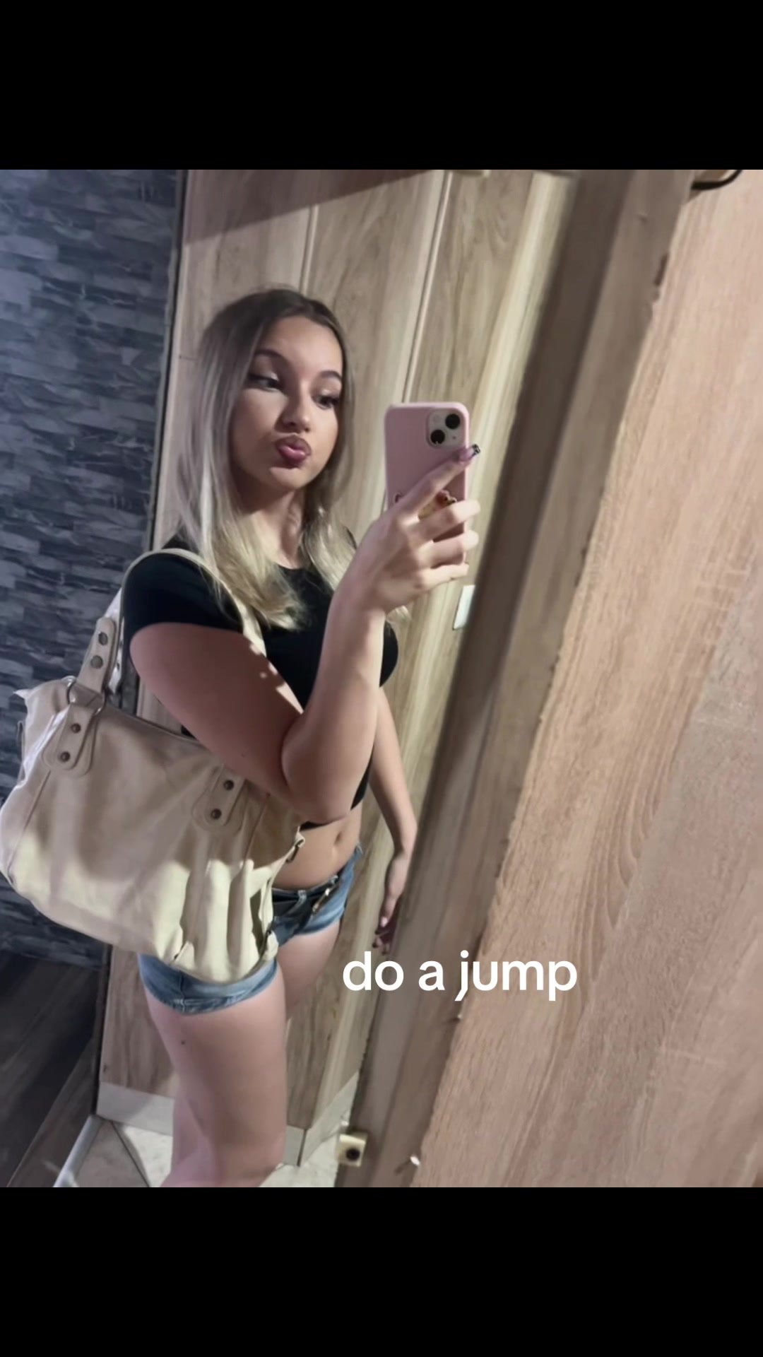 @wikaaa