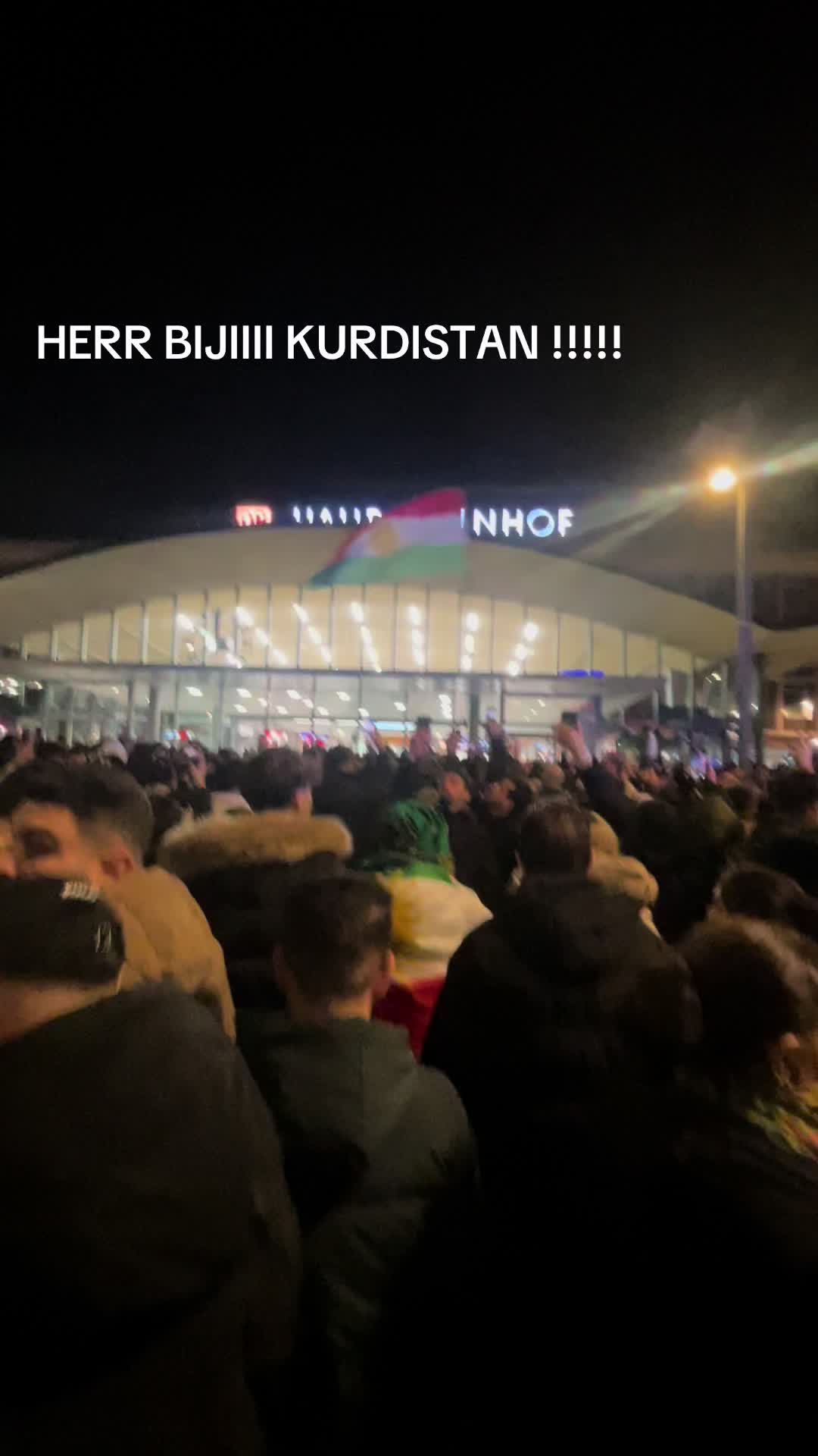 @Kurdi⁷