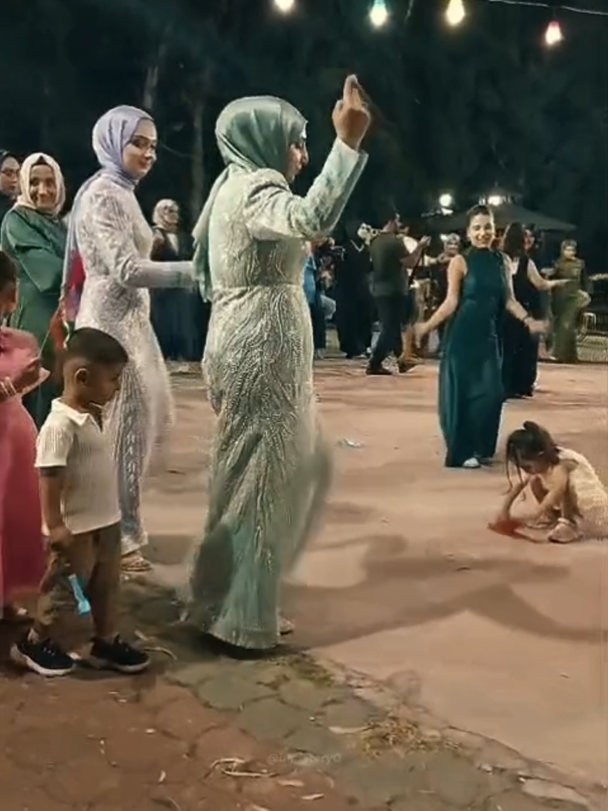 @hilal g&ouml;k&ccedil;e